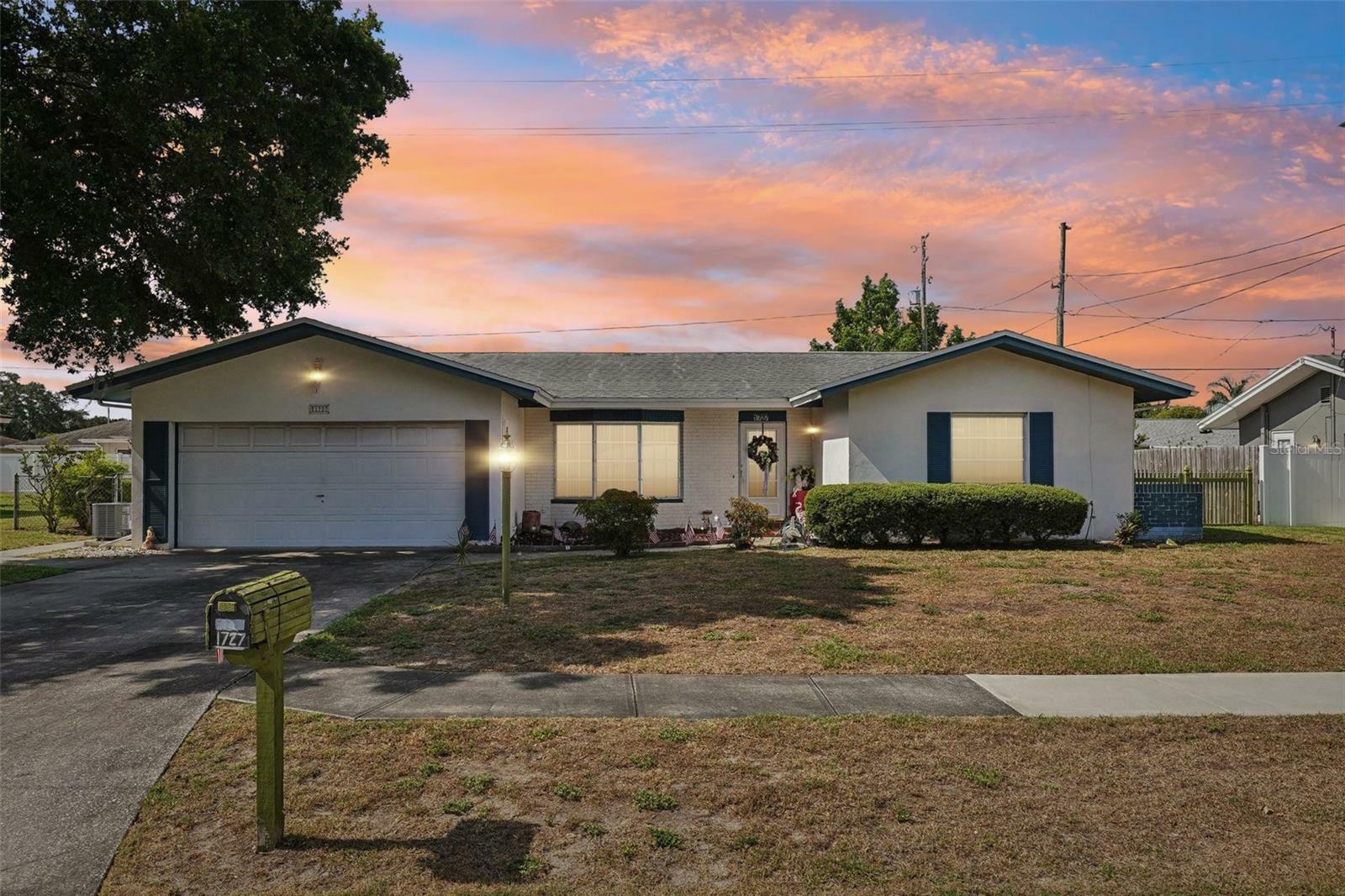 Property Photo:  1727 Ashton Abbey Road  FL 33755 