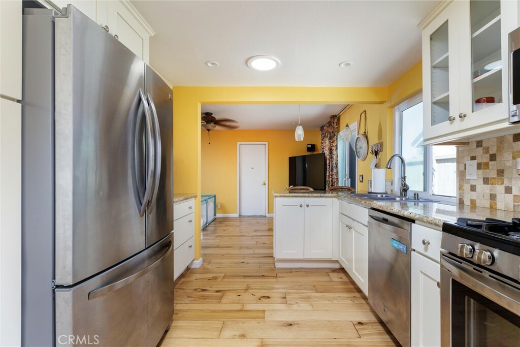 Property Photo:  949 Vista Del Collados  CA 93405 