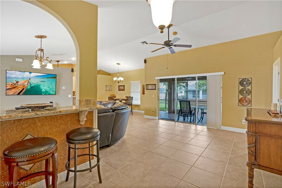 Property Photo:  106 SW 11th Terrace  FL 33991 