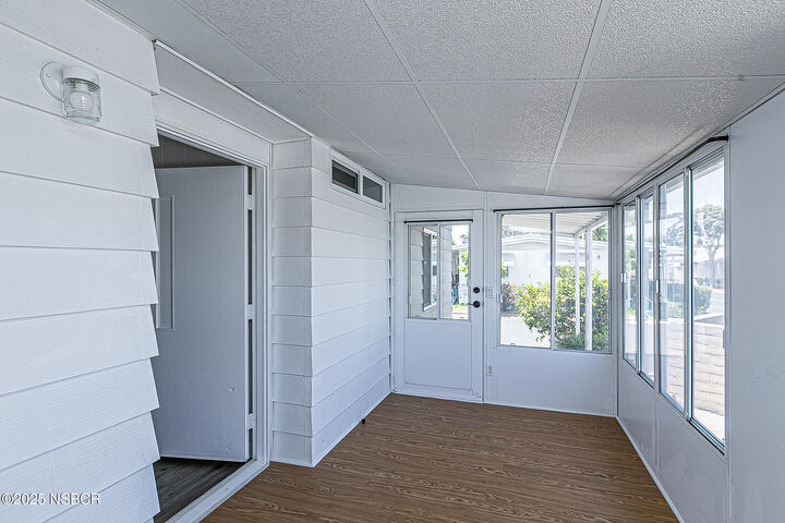 Property Photo: 1206 Via Felice CA 93454