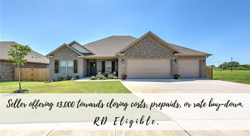 Property Photo:  179 Sheep Dog Avenue  AR 72730 