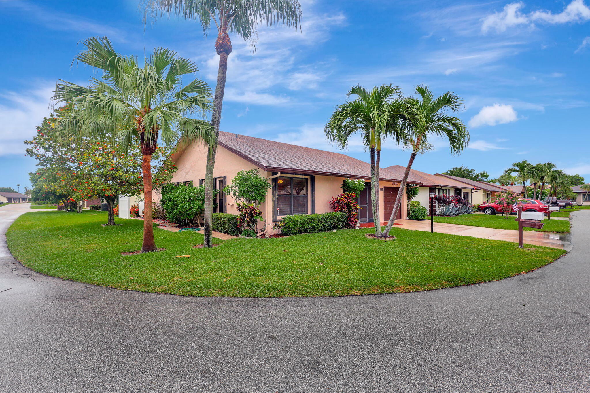 Property Photo: 6292 Red Cedar Circle FL 33463