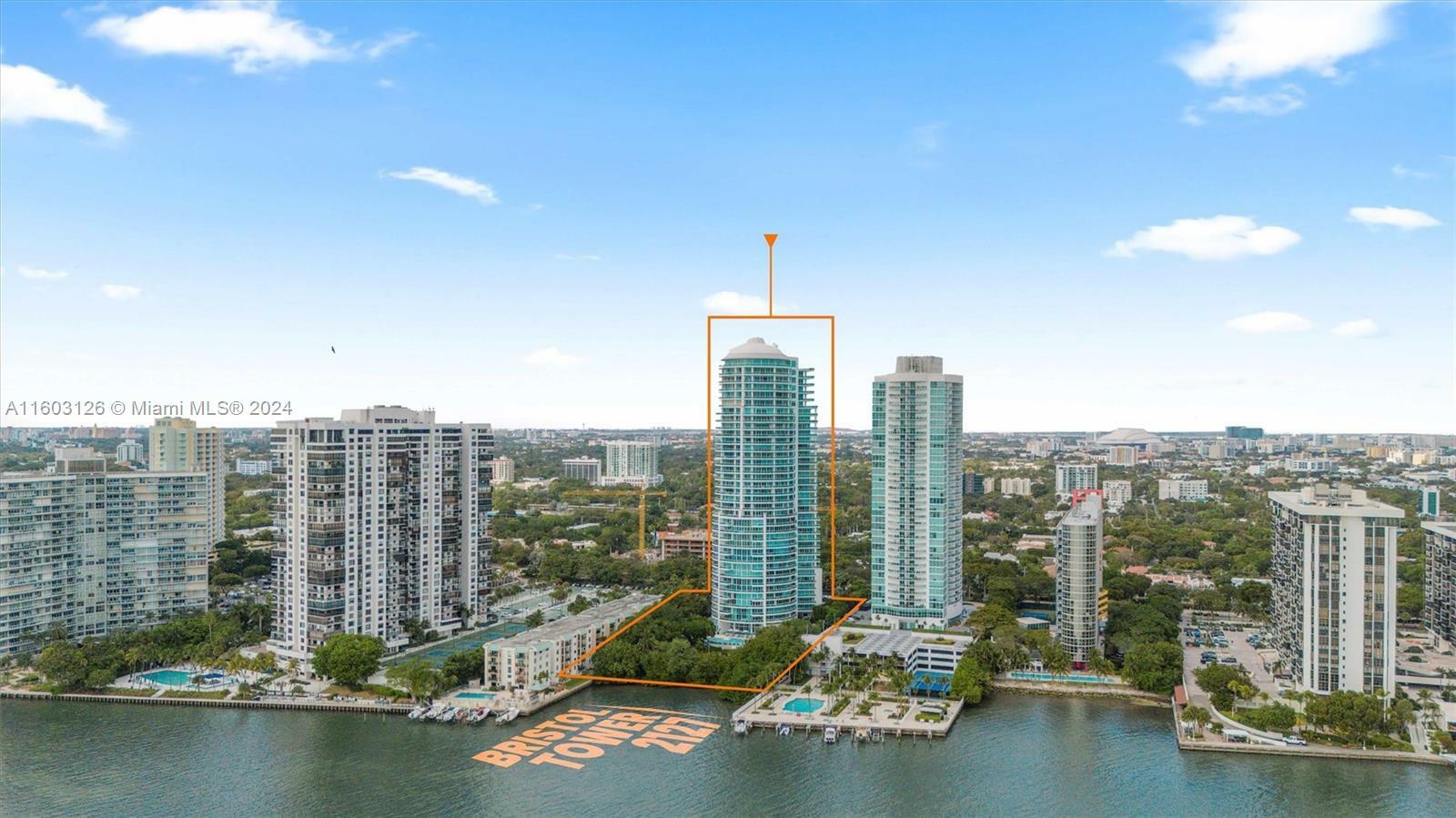 Property Photo:  2127 Brickell Ave 2804  FL 33129 