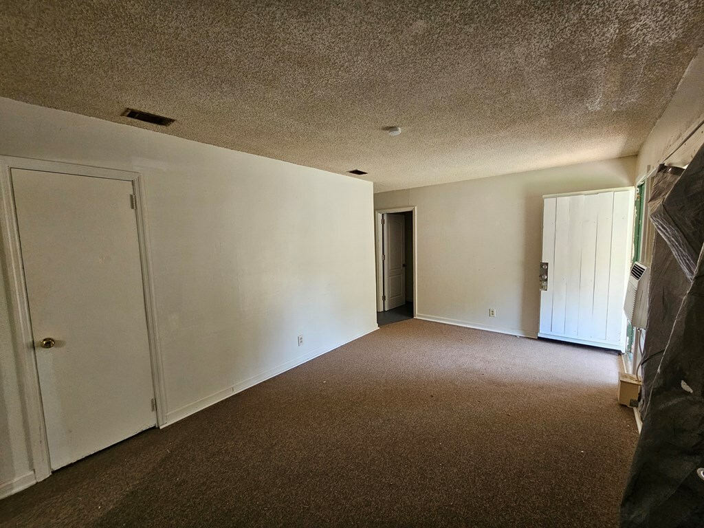 Property Photo:  211 Frost Street  GA 31705 