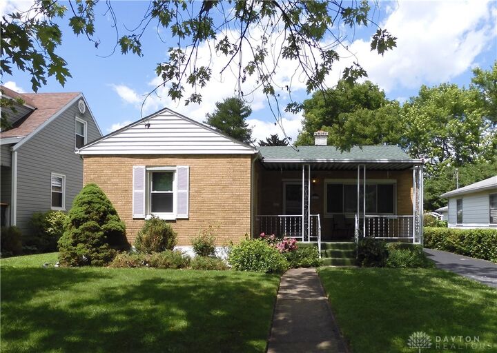 647 E Peach Orchard Road  Dayton OH 45419 photo