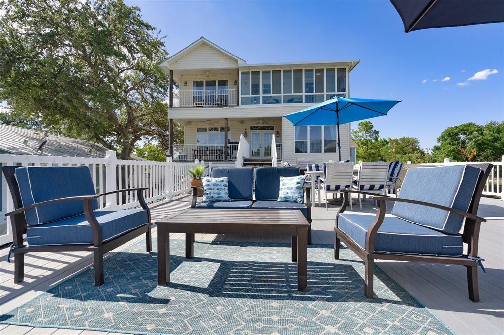 Property Photo:  298 E Lakeshore Drive  TX 78643 