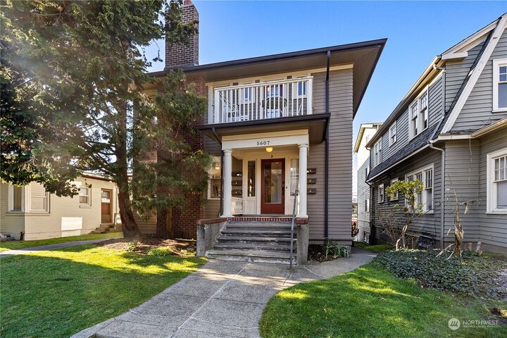 Property Photo:  5607 15th Avenue NE  WA 98105 