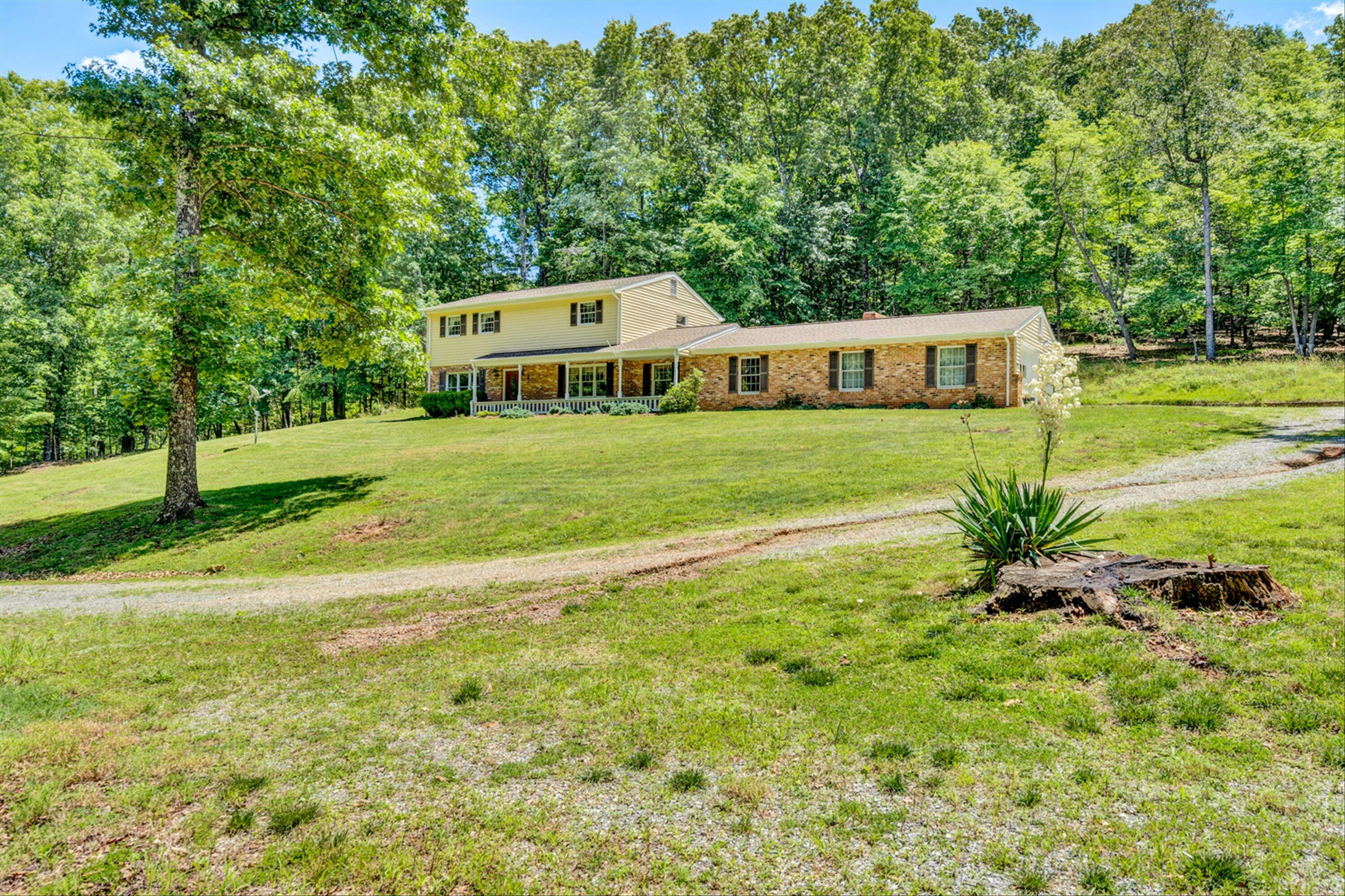 Property Photo:  8341 Salt Pond Rd  VA 24175 