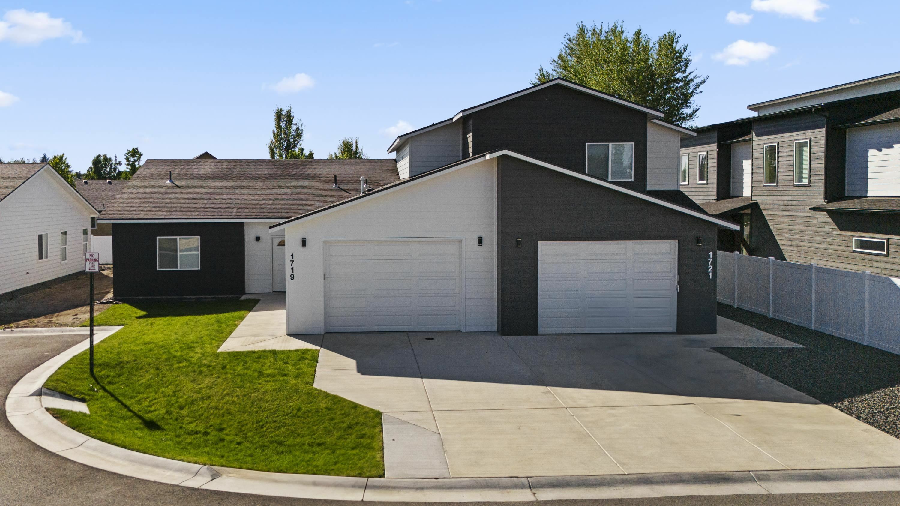 Property Photo:  1715 N Manifold Ln  WA 99016 