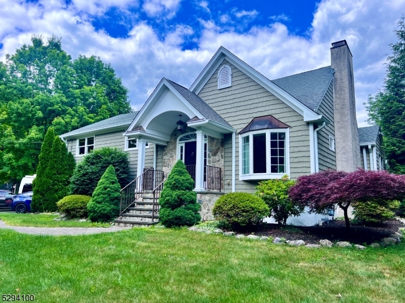 28 Ricker Rd  Kinnelon Boro NJ 07405 photo