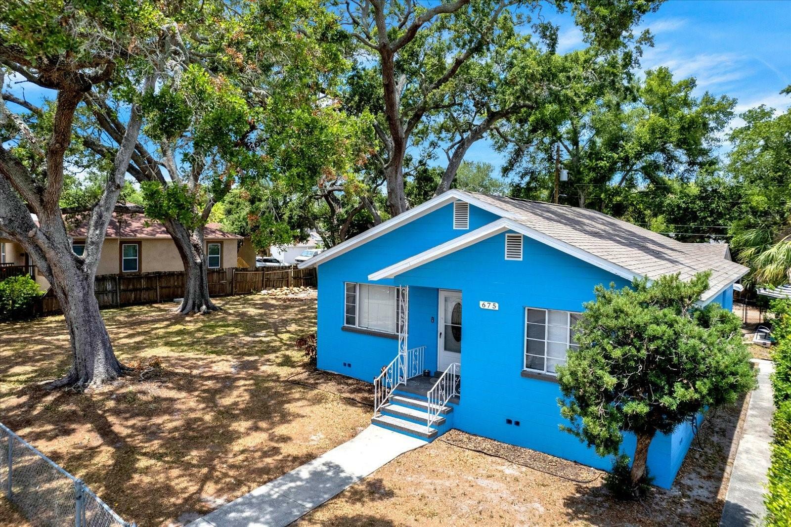 Property Photo:  675 17th Avenue S  FL 33701 