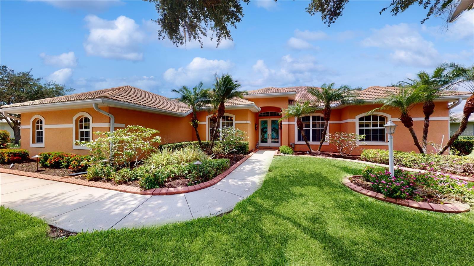 Property Photo:  8549 Greenside Court  FL 34241 