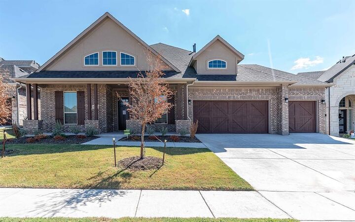 Property Photo: 1907 Rondinella Drive TX 75032