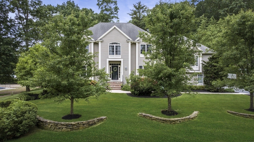 Property Photo: 15 Hillside Dr MA 01833