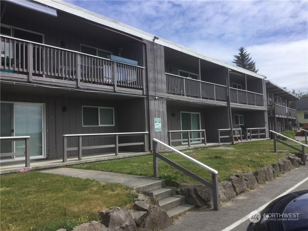 Property Photo: 8415 Park Drive 14 WA 98292