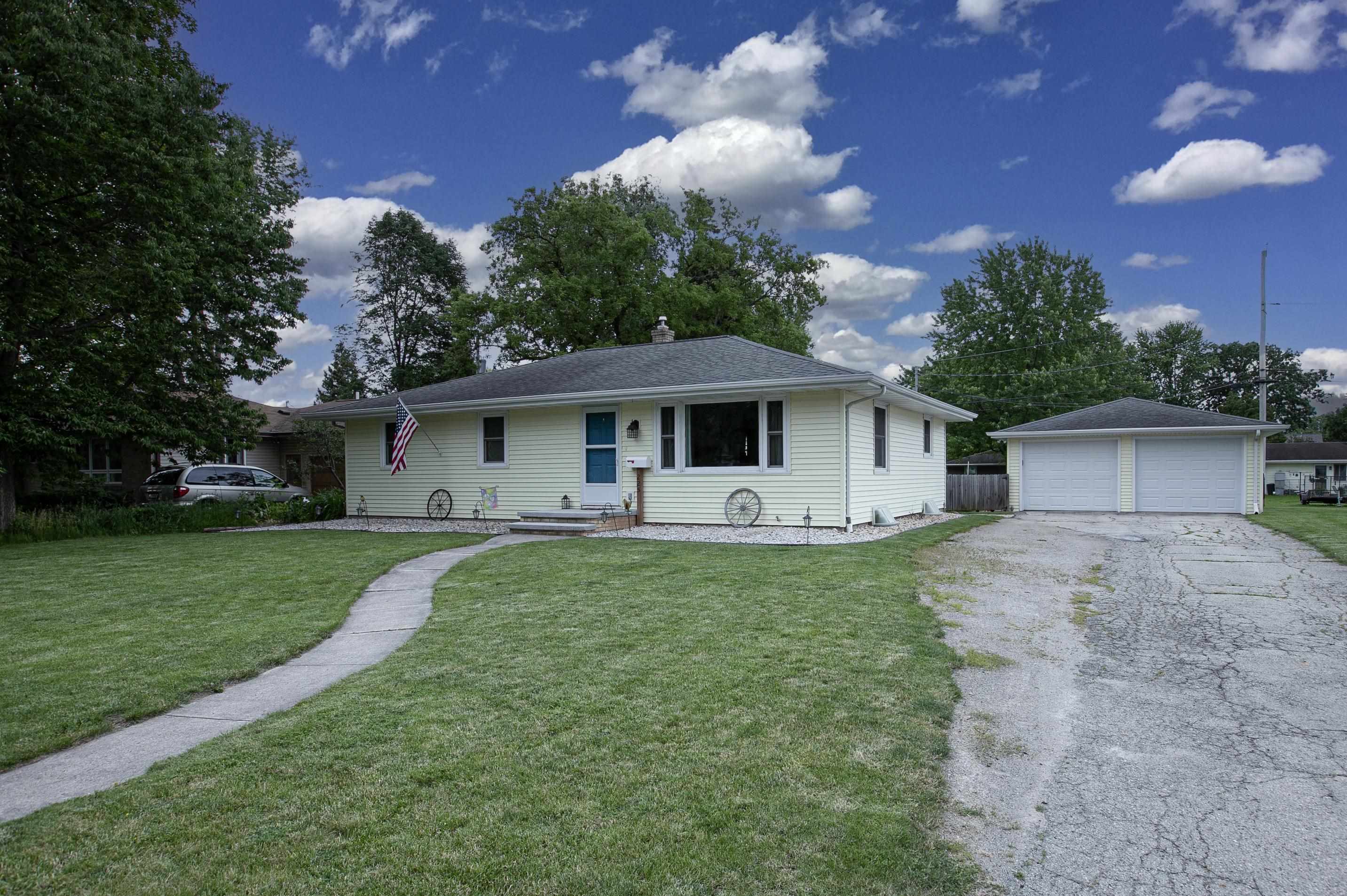 Property Photo:  225 Berkeley Street  WI 54956 