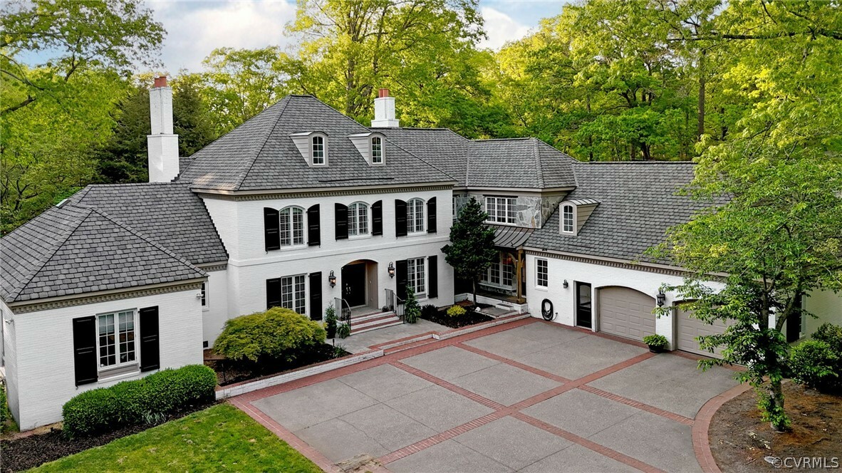 Property Photo:  215 Museum Parkway  VA 23606 