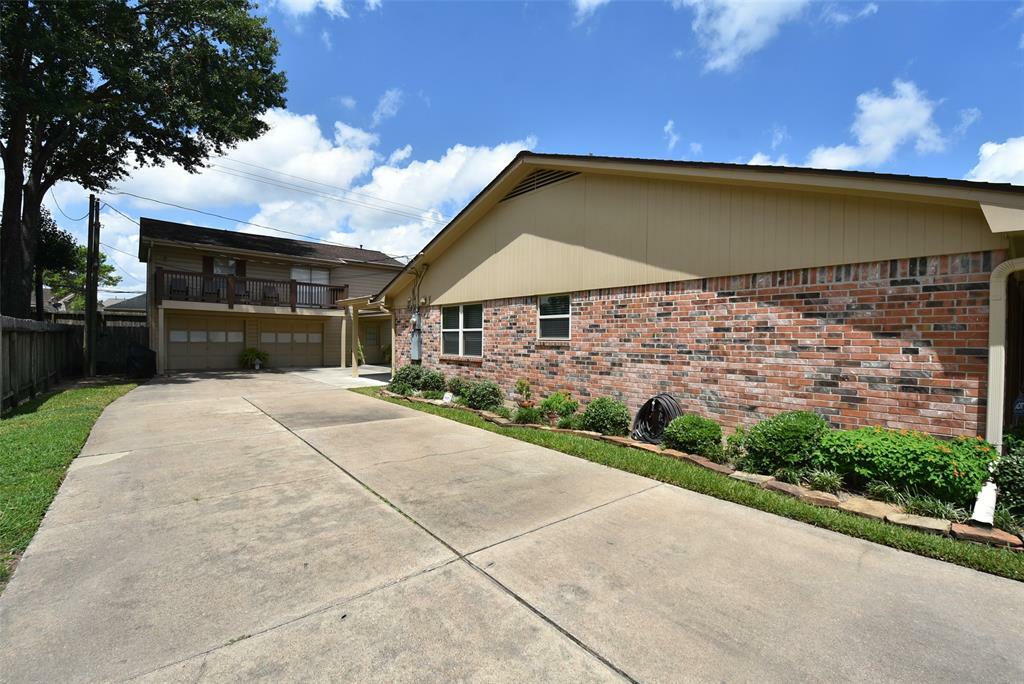 Property Photo: 19323 Lockridge Drive TX 77373