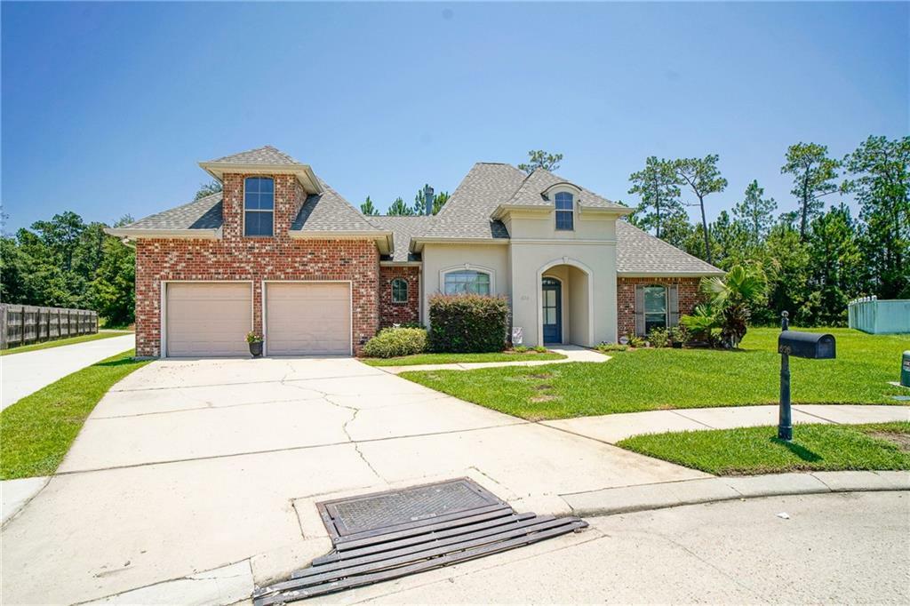 Property Photo:  626 Bellingrath Lane  LA 70458 