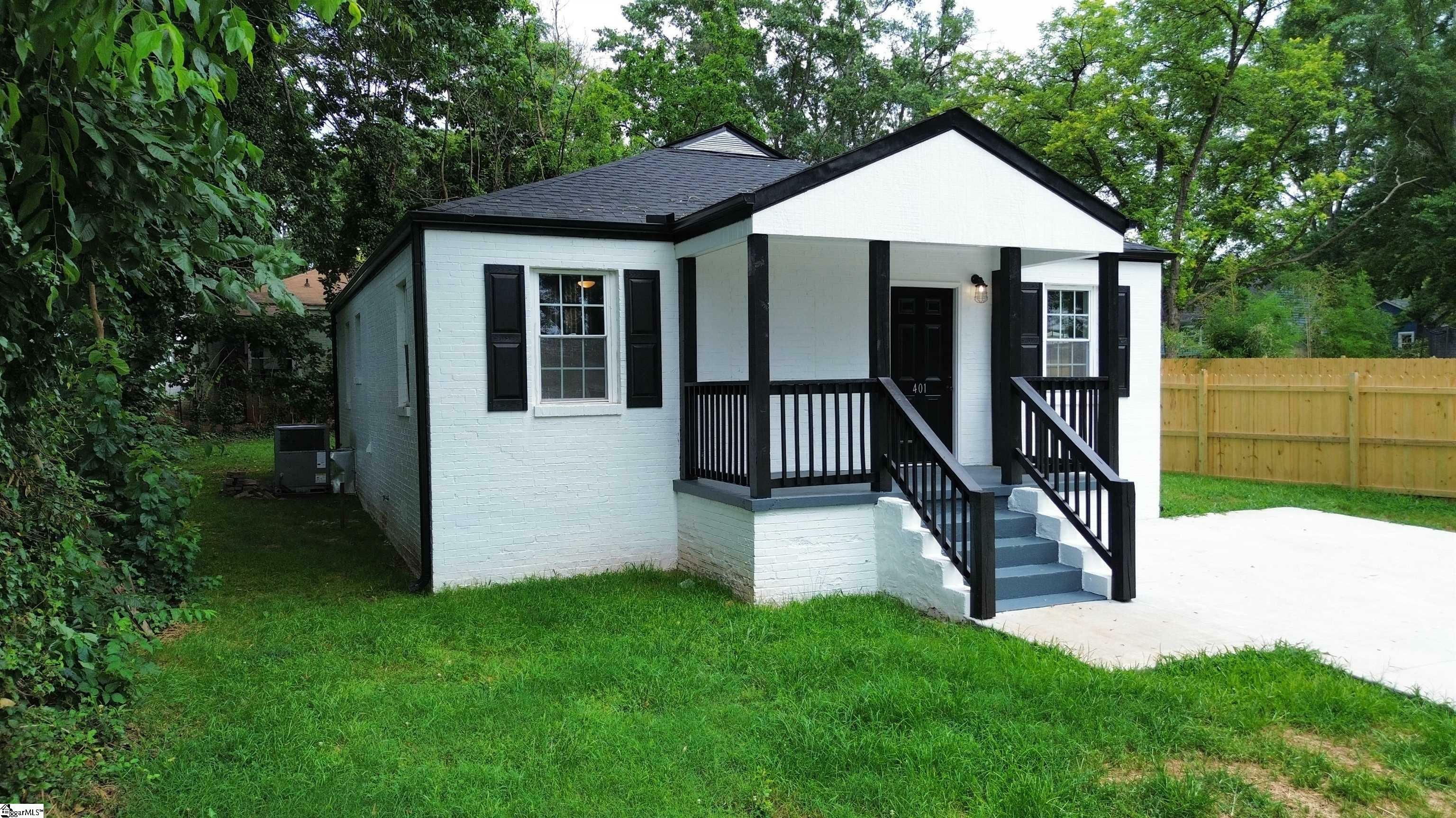 Property Photo: 401 Fair Street SC 29609