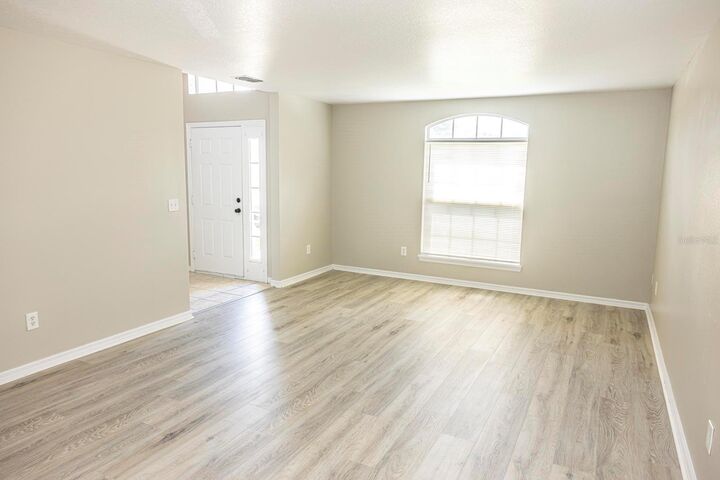 Property Photo:  481 Farmingham Court  FL 32765 