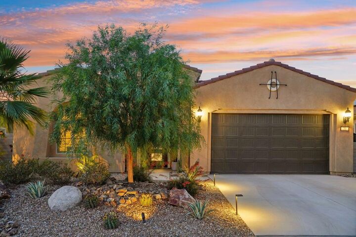 22 Chardonnay  Rancho Mirage CA 92270 photo