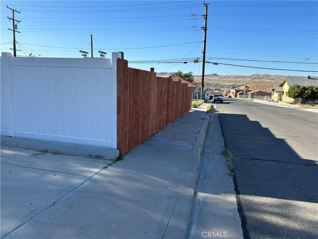 Property Photo:  220 S 2nd Avenue  CA 92311 