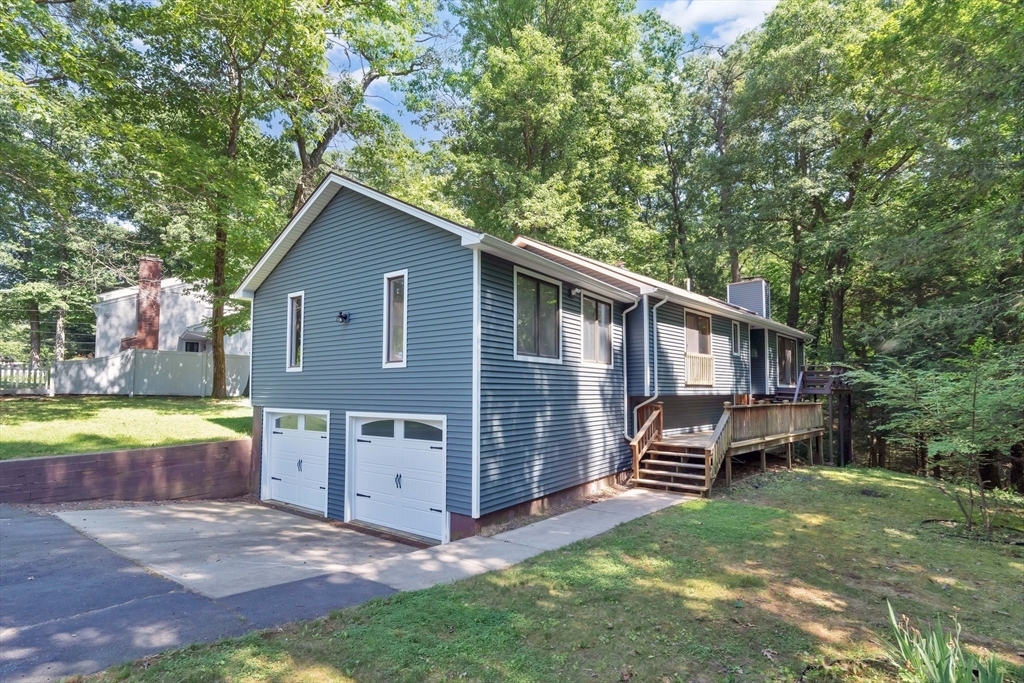 Property Photo: 14 Stuart Circle MA 01085
