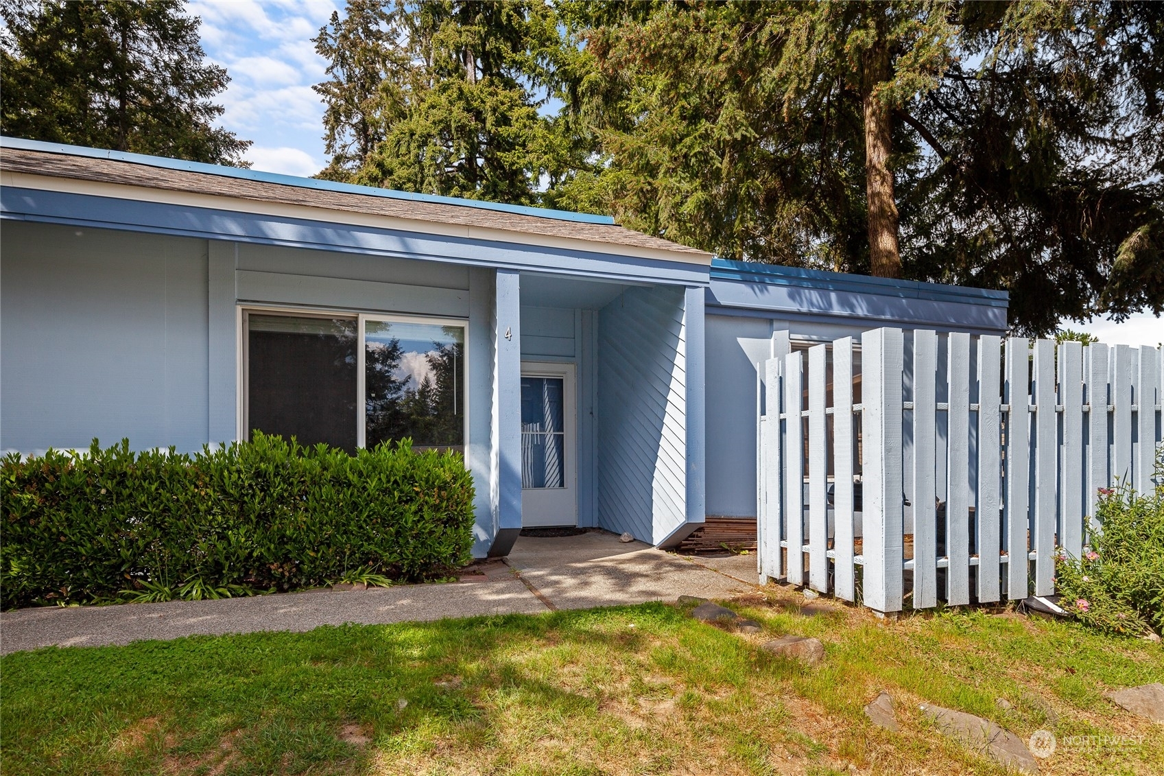 Property Photo:  4308 NE Sunset Boulevard U-4  WA 98059 