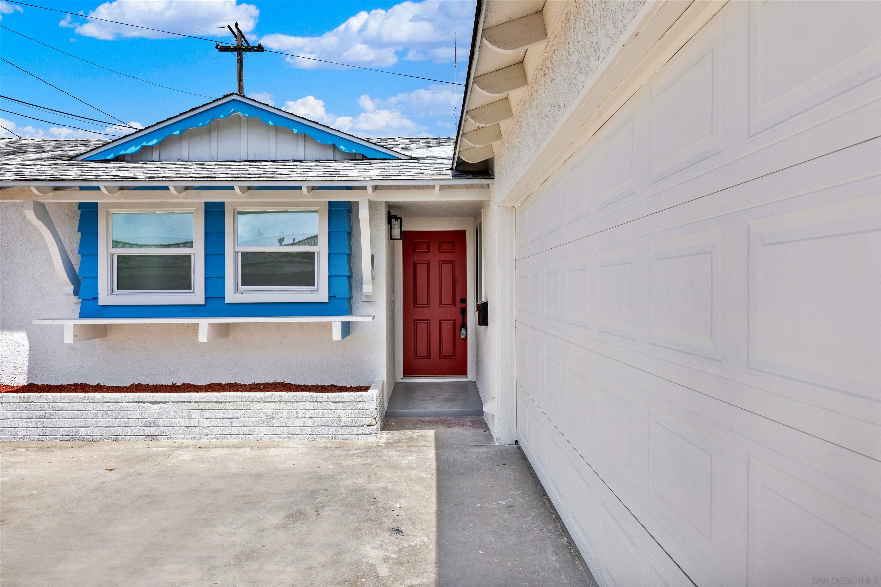 Property Photo:  4981 Dalehaven Pl  CA 92105 