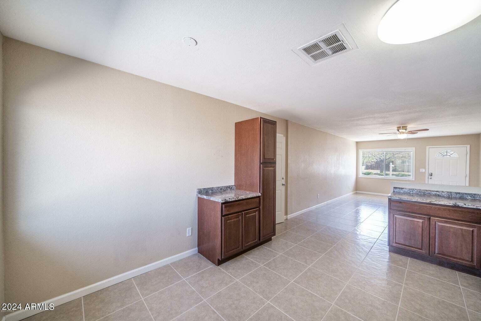 Property Photo:  236 W Hillside Street  AZ 85201 