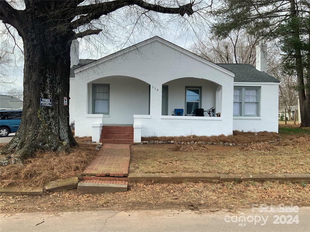 Property Photo:  314 &Amp 320 19th Street  NC 28602 