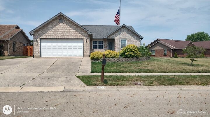 8657 Deer Hollow Drive  Dayton OH 45424 photo