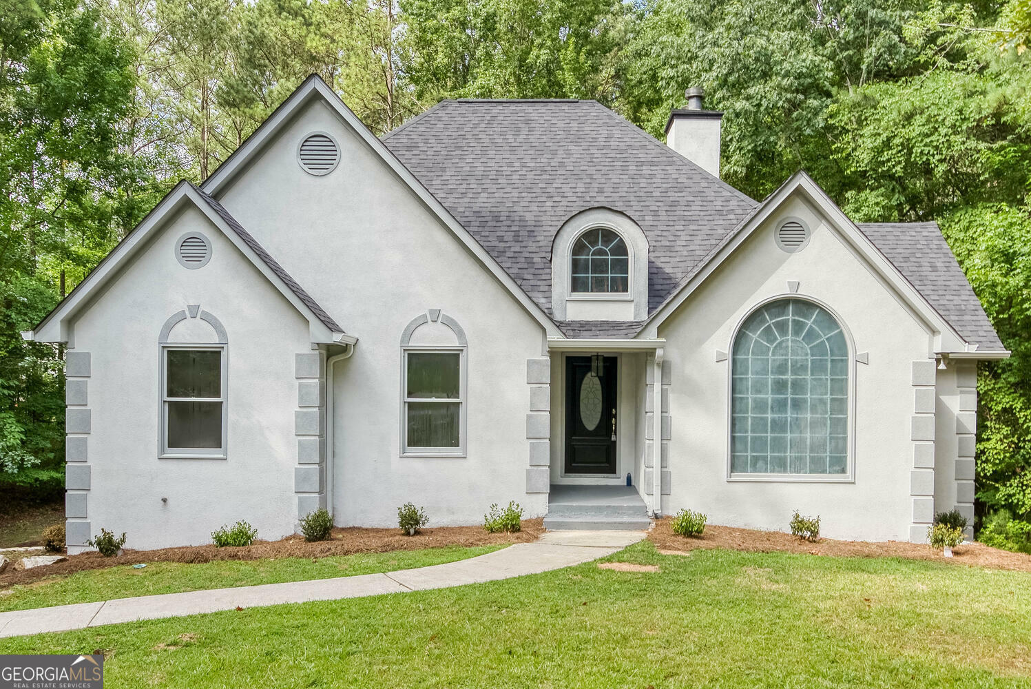 Property Photo: 4130 Highpointe Court GA 30180