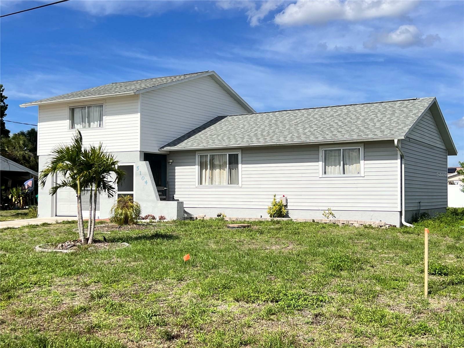 Property Photo:  5104 Silver Bell Drive  FL 33948 