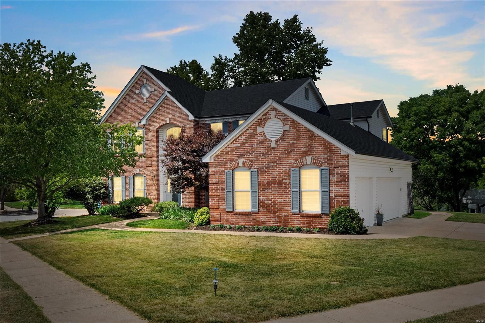 Property Photo: 817 Castle Forest Court MO 63021