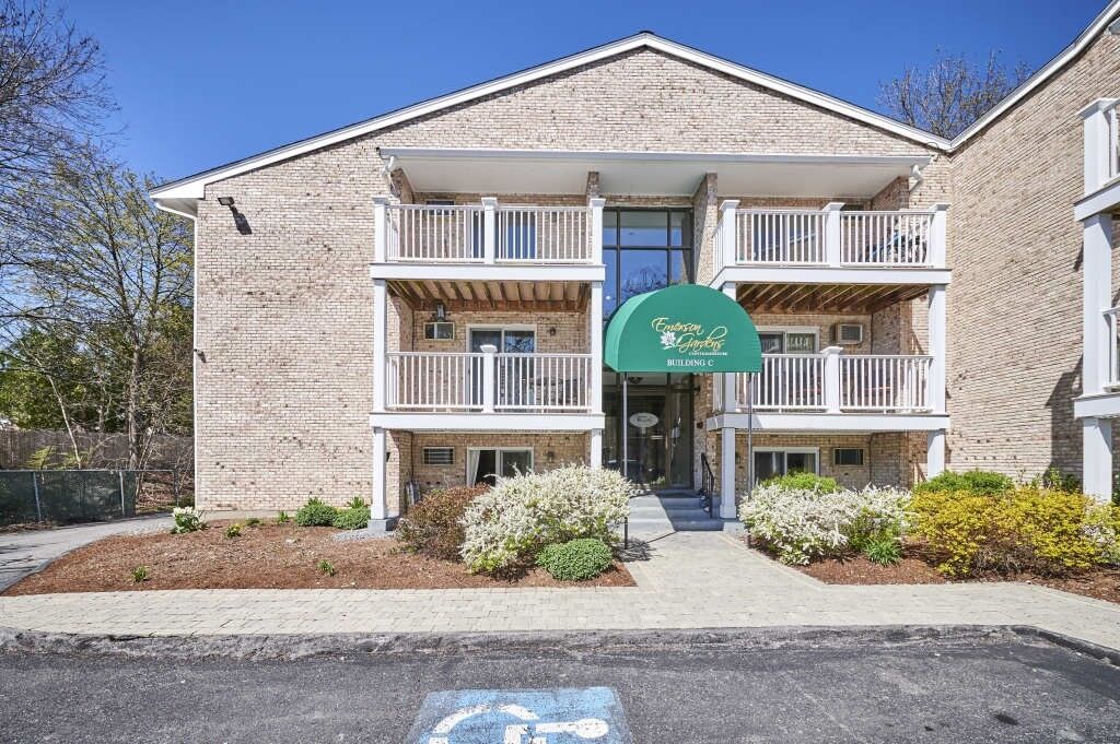 Property Photo:  200 Manning St 2C  MA 01749 