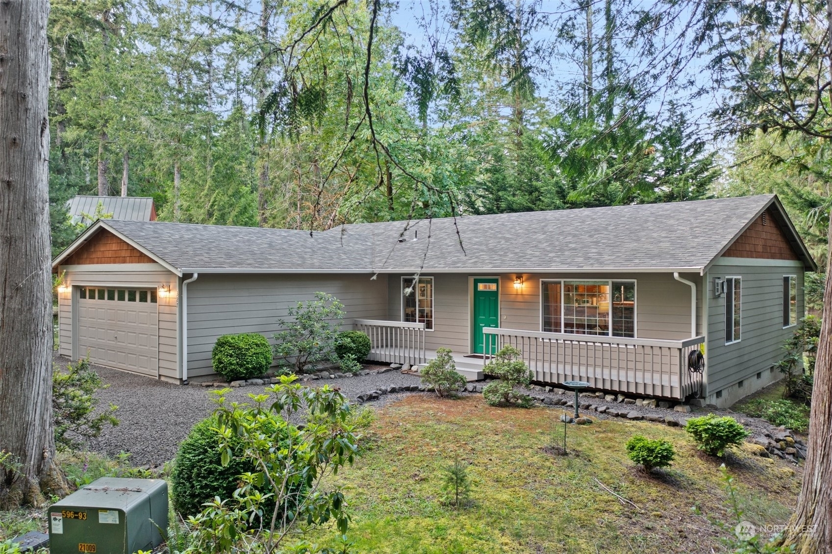 Property Photo:  327 E Pointes Drive E  WA 98584 