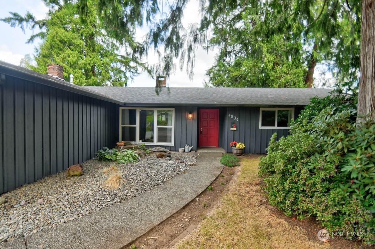 Property Photo:  4034 60th Avenue SW  WA 98512 