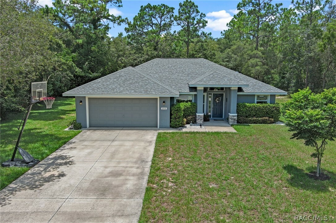 Property Photo:  212 N Seton Avenue  FL 34461 