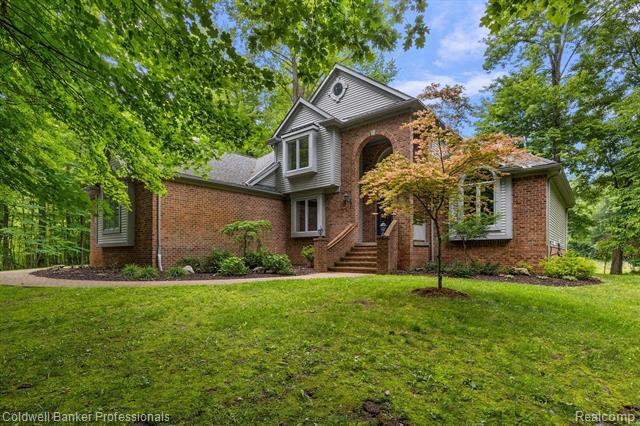 Property Photo: 300 Schroeder Oaks Lane MI 48362