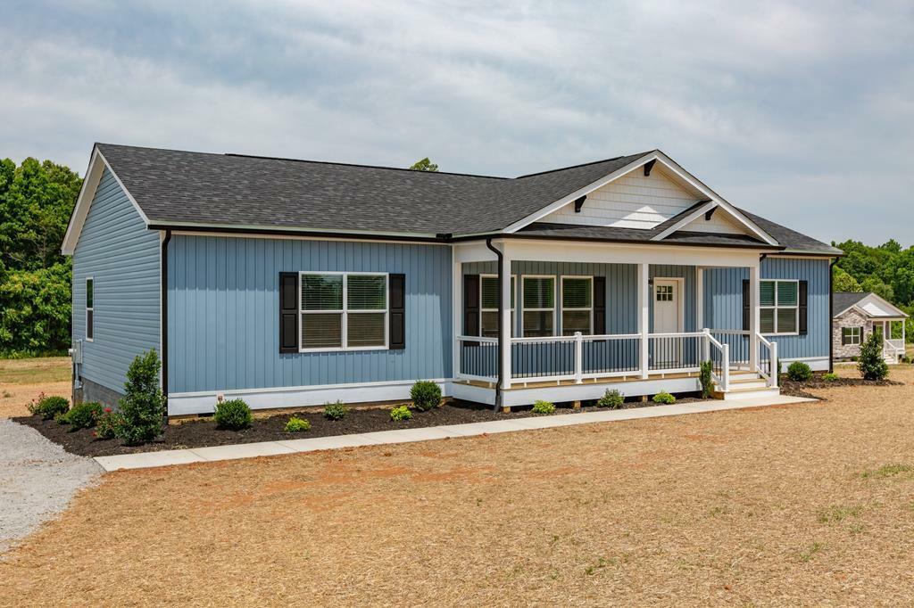 Property Photo: 931 Levi Road VA 23942