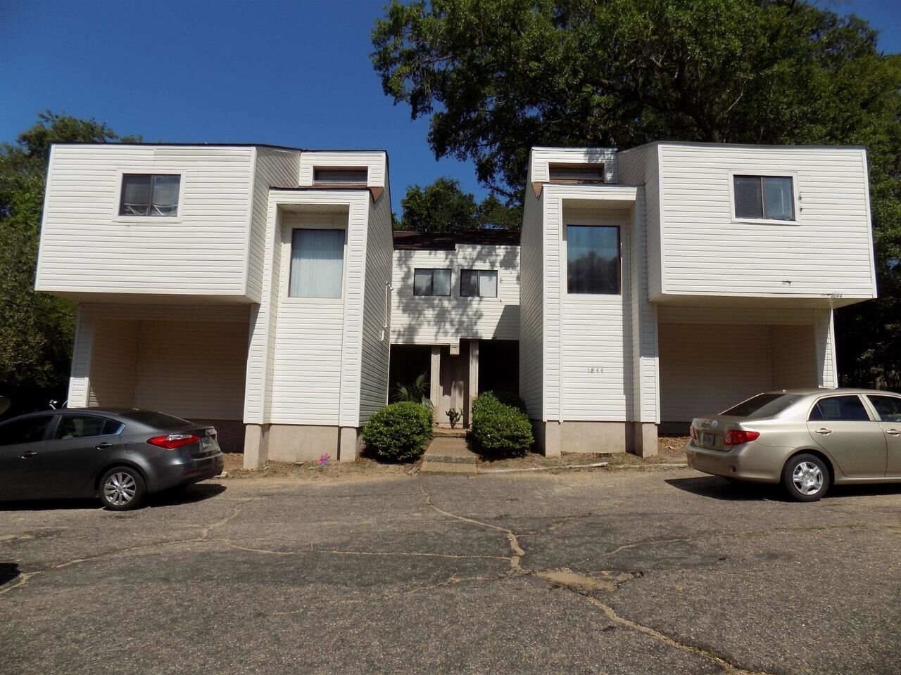 Property Photo:  1844 Larette Drive C  FL 32301 