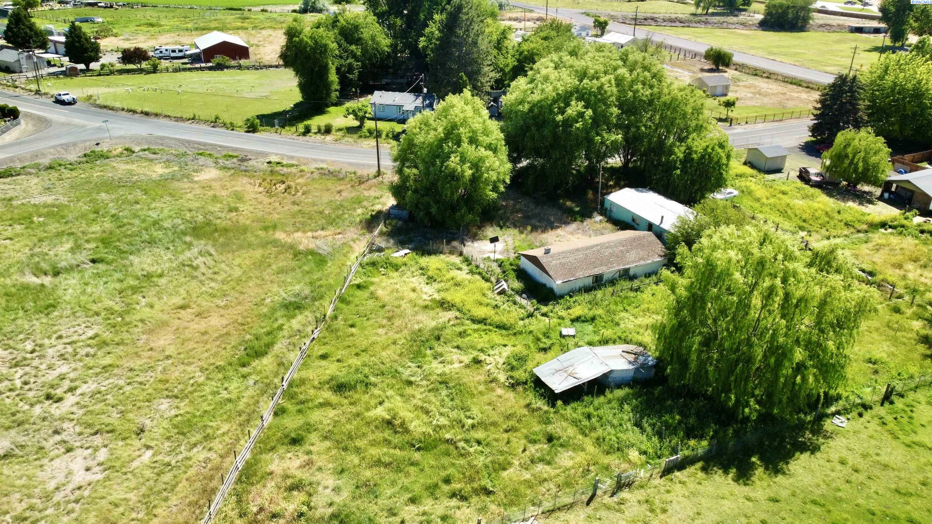 Property Photo:  71 Willowcrest Dr.  WA 98944 