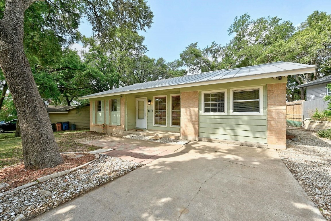 Property Photo:  4812 Aberdeen Drive  TX 78745 