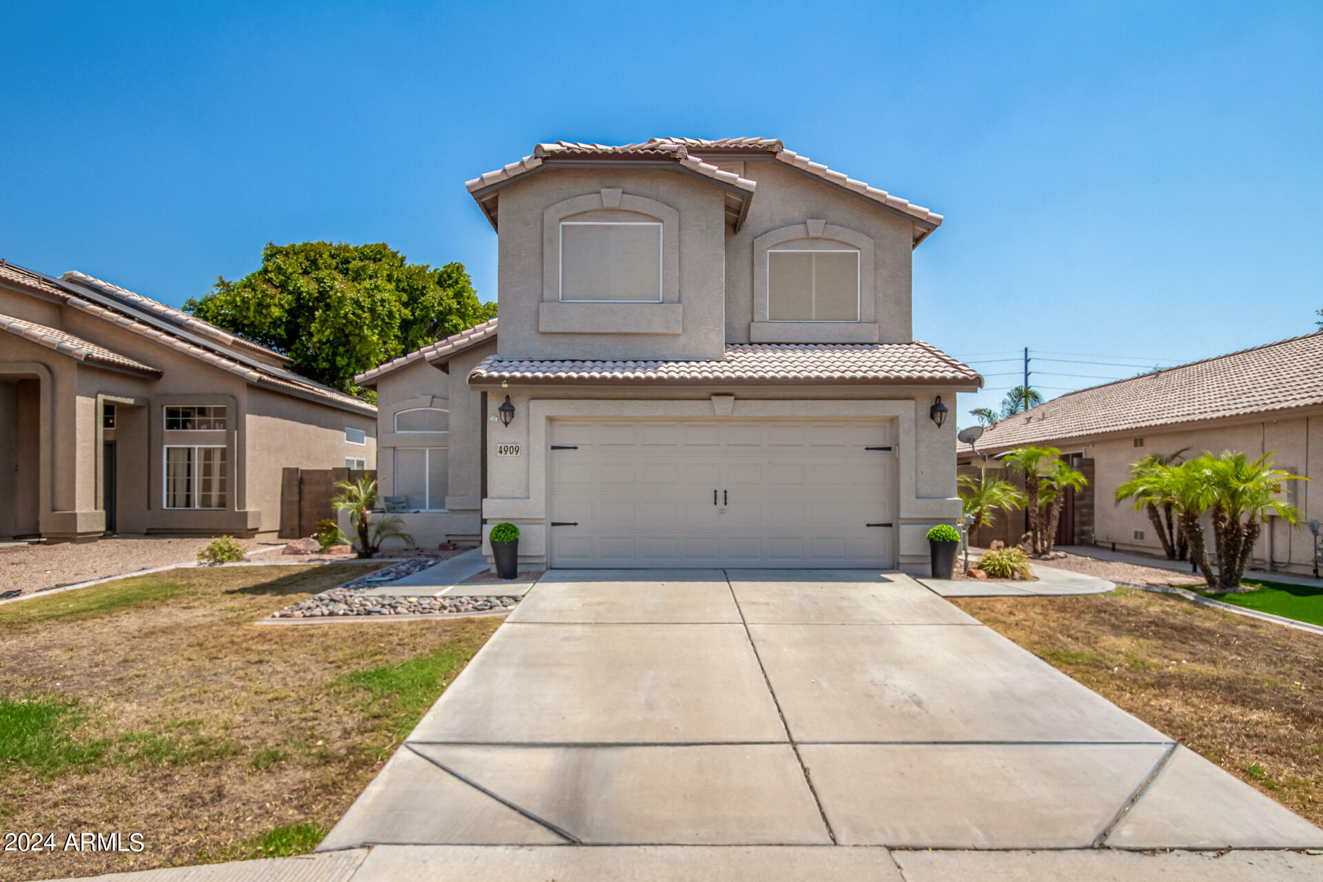 Property Photo:  4909 E Hilton Avenue  AZ 85206 