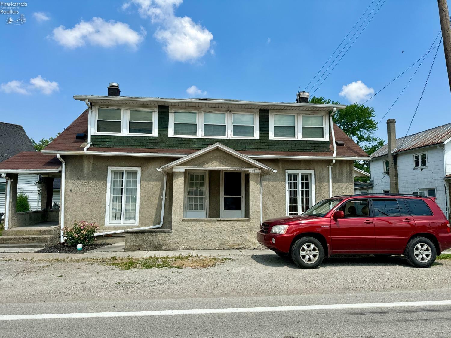 Property Photo:  129 State Street  OH 44815 