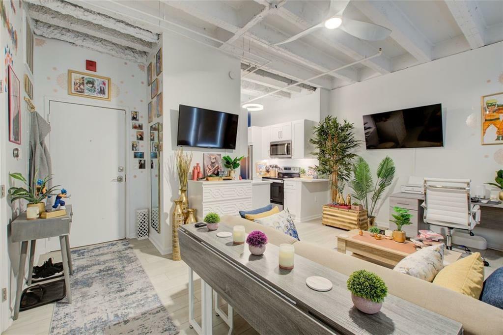 Property Photo:  32 Peachtree Street NW 1102  GA 30303 