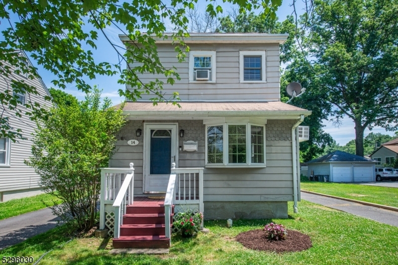 Property Photo:  14 Cedar Grove Rd  NJ 07424 