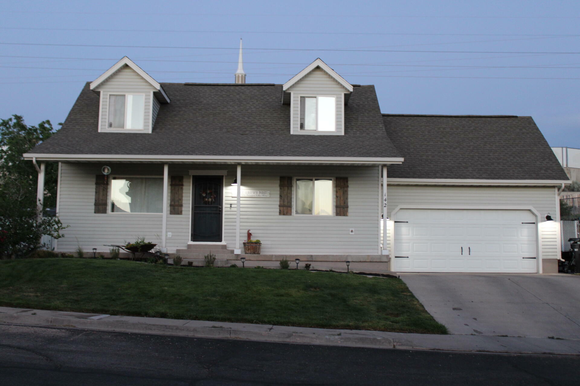 142 N Sunnyside Dr  Cedar City UT 84720 photo